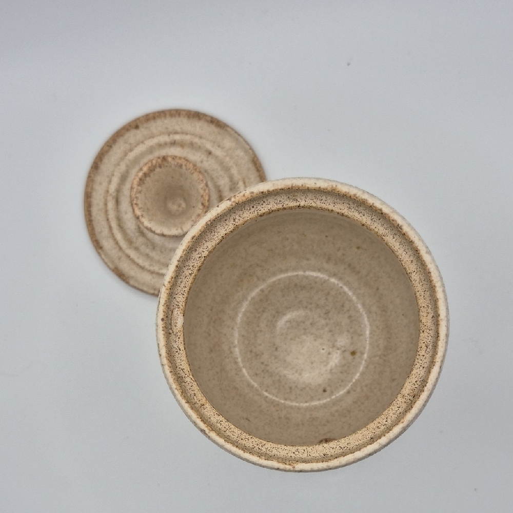 Rustic  Garlic  Ceramic Jar - Picture 2 of 6